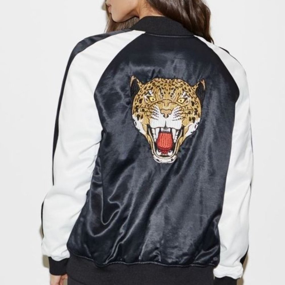 Kendall & Kylie Wild at Heart TIGER Size XS Satin Bomber Varsity Jacket PacSun
